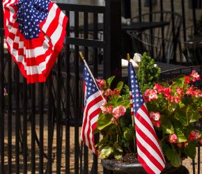 News Patriotic decorations