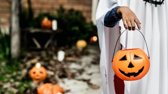 halloween_trick_or_treater
